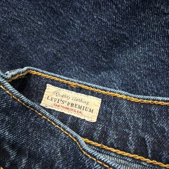 Levi's Premium 70's High Flare Jeans Womens 33 x 34 Dark Wash Blue Denim - Picture 2 of 11